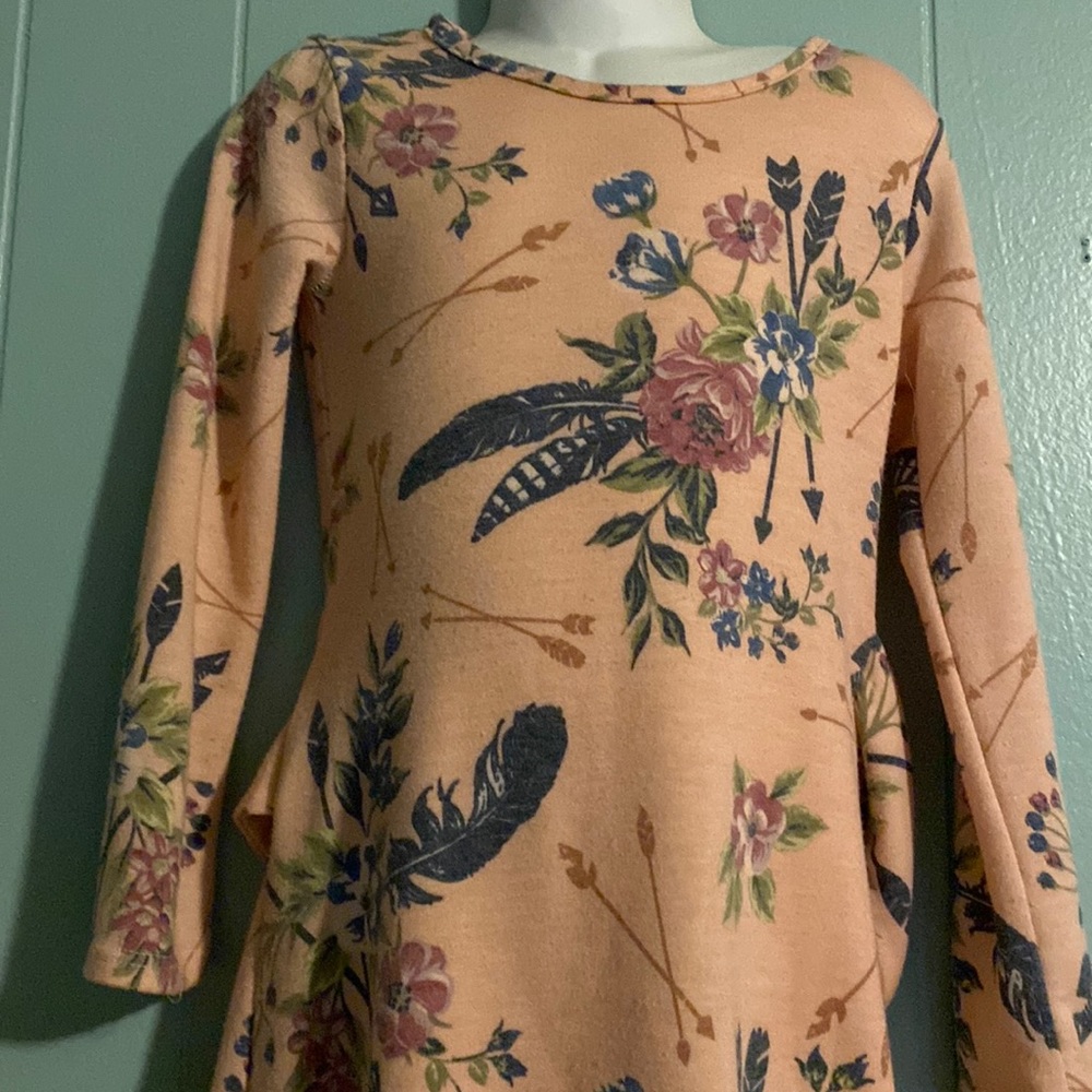 Pink dress tied up in the back floral print long sleeves
